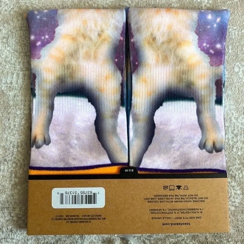Brand New Set of 2 Pairs of Hallmark Toe of a Kind Crew Socks Kitties Space Cat